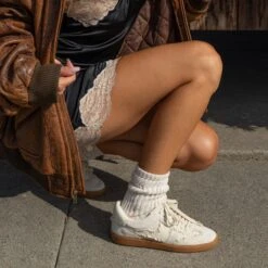 NOTICE LACE SNEAKERS IVORY SUEDE(Notice Lace Sneakers Ivory Suede) 19 NOTICE LACE SNEAKERS IVORY SUEDE(Notice Lace Sneakers Ivory Suede) -Dolce Vita 40stepholejn NOTICE LACE IVORY 6