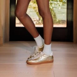 NOTICE SNEAKERS GOLD DISTRESSED LEATHER(Notice Sneakers Gold Distressed Leather) 17 NOTICE SNEAKERS GOLD DISTRESSED LEATHER(Notice Sneakers Gold Distressed Leather) -Dolce Vita 6 76aa631e eb48 401b 8891 f72cdd622cd9