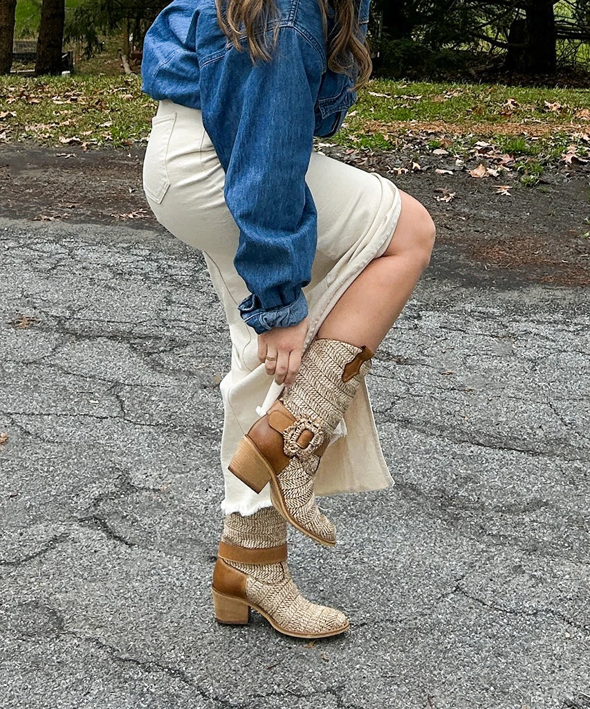 HOSS BOOTS BROWN MULTI RAFFIA(Hoss Boots Brown Multi Raffia) 2 HOSS BOOTS BROWN MULTI RAFFIA(Hoss Boots Brown Multi Raffia) - Image 2