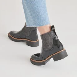 SALINE H2O BOOTIES MIDNIGHT CRINKLE PATENT(Saline H2o Booties Midnight Crinkle Patent) 14 SALINE H2O BOOTIES MIDNIGHT CRINKLE PATENT(Saline H2o Booties Midnight Crinkle Patent) -Dolce Vita DOLCEVITA BOOTIES SALINE MIDNIGHTCRINKLEPATENT ONFOOT 02