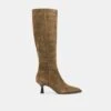 AUGGIE WIDE CALF BOOTS OLIVE SUEDE(Auggie Wide Calf Boots Olive Suede)