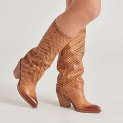 BOONE BOOTS COGNAC LEATHER(Boone Boots Cognac Leather) 15 BOONE BOOTS COGNAC LEATHER(Boone Boots Cognac Leather) -Dolce Vita DOLCEVITA BOOTS BOONE COGNAC LEATHER ONFOOT 02