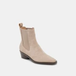 FOSTER BOOTIES TAUPE SUEDE(Foster Booties Taupe Suede) -Dolce Vita DOLCEVITA BOOTS FOSTER TAUPE SUEDE 01
