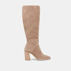 Dolce Vita FYNN WIDE CALF BOOTS TRUFFLE SUEDE(Fynn Wide Calf Boots Truffle Suede)