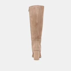 Dolce Vita FYNN WIDE CALF BOOTS TRUFFLE SUEDE(Fynn Wide Calf Boots Truffle Suede) 23 Dolce Vita FYNN WIDE CALF BOOTS TRUFFLE SUEDE(Fynn Wide Calf Boots Truffle Suede) -Dolce Vita DOLCEVITA BOOTS FYNNWIDECALF TRUFFLESUEDE 05