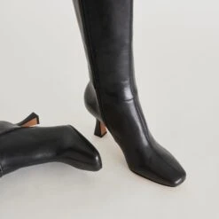 Dolce Vita GYRA WIDE CALF BOOTS BLACK LEATHER(Gyra Wide Calf Boots Black Leather) -Dolce Vita DOLCEVITA BOOTS GYRA BLACKLEATHER DETAILS 01 de6e0595 fe17 4efe 9822 d37f8c975a2e