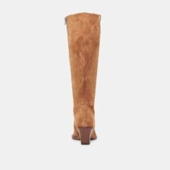RYATT EXTRA WIDE CALF BOOTS PECAN SUEDE(Ryatt Extra Wide Calf Boots Pecan Suede) 27 RYATT EXTRA WIDE CALF BOOTS PECAN SUEDE(Ryatt Extra Wide Calf Boots Pecan Suede) -Dolce Vita DOLCEVITA BOOTS RYATTWIDECALF PECANSUEDE 05