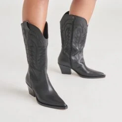 RYLAND WIDE CALF BOOTS BLACK LEATHER(Ryland Wide Calf Boots Black Leather) 18 RYLAND WIDE CALF BOOTS BLACK LEATHER(Ryland Wide Calf Boots Black Leather) -Dolce Vita DOLCEVITA BOOTS RYLAND BLACKLEATHER ONFOOT WC 01