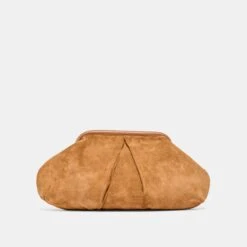 SAHARA CLUTCH COGNAC SUEDE(Sahara Clutch Cognac Suede)