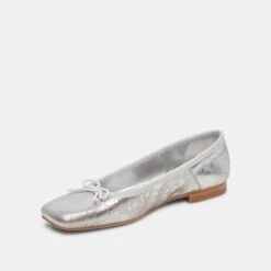 ANISA WIDE BALLET FLATS SILVER DISTRESSED LEATHER(Anisa Wide Ballet Flats Silver Distressed Leather) -Dolce Vita DOLCEVITA FLATS ANISA SILVERDESTRESSEDLEATHER 08 40aa5a4b 97d7 411e 85c4 6e4d33e08d94