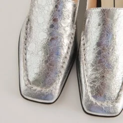 BENY WIDE FLATS SILVER DISTRESSED LEATHER(Beny Wide Flats Silver Distressed Leather) -Dolce Vita DOLCEVITA FLATS BENY SILVERDESTRESSEDLEATHER 5 c472b4b3 6397 41d7 a7f4 d2df06c1de10