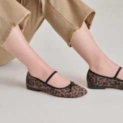 CADEL BALLET FLATS DK LEOPARD MESH(Cadel Ballet Flats Dk Leopard Mesh) -Dolce Vita DOLCEVITA FLATS CADEL DKLEOPARDMESH ONFOOT 02