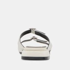 LAVERN SANDALS OFF WHITE CRINKLE PATENT(Lavern Sandals Off White Crinkle Patent) 21 LAVERN SANDALS OFF WHITE CRINKLE PATENT(Lavern Sandals Off White Crinkle Patent) -Dolce Vita DOLCEVITA FLATS LAVERN OFFWHITECRINKLEPATENT 05