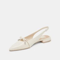 PAYGE FLATS OFF WHITE CRINKLE PATENT(Payge Flats Off White Crinkle Patent) -Dolce Vita DOLCEVITA FLATS PAYGE OFFWHITECRINKLEPATENT 08