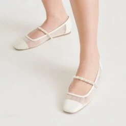 ROLLIN PEARL BALLET FLATS WHITE MESH(Rollin Pearl Ballet Flats White Mesh) -Dolce Vita DOLCEVITA FLATS ROLLINPEARL WHITEMESH ONFOOT 02