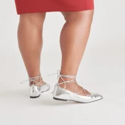 RYDER BALLET FLATS SILVER DISTRESSED LEATHER(Ryder Ballet Flats Silver Distressed Leather) 14 RYDER BALLET FLATS SILVER DISTRESSED LEATHER(Ryder Ballet Flats Silver Distressed Leather) -Dolce Vita DOLCEVITA FLATS RYDER SILVERDISTRESSEDLEATHER ONFOOT 02