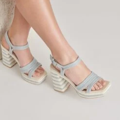 ANIRA PEARL HEELS LIGHT BLUE PEARLS(Anira Pearl Heels Light Blue Pearls) -Dolce Vita DOLCEVITA HEELS ANIRAPEARL LIGHTBLUEPEARLS ONFOOT 01