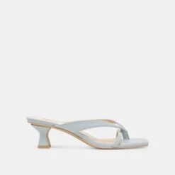 BREVEL HEELS LIGHT BLUE LEATHER(Brevel Heels Light Blue Leather)