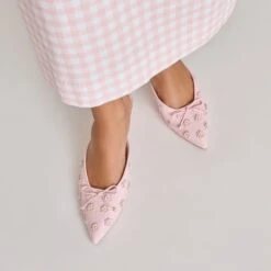 CAMILO X BYRDIE GOLF HEELS PINK RAFFIA(Camilo X Byrdie Golf Heels Pink Raffia) 21 CAMILO X BYRDIE GOLF HEELS PINK RAFFIA(Camilo X Byrdie Golf Heels Pink Raffia) -Dolce Vita DOLCEVITA HEELS CAMILOBYRDIES PINK ONFOOT 06