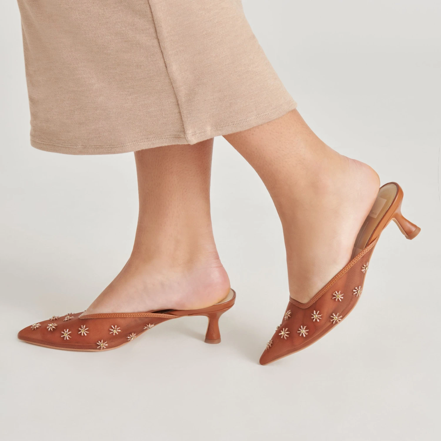 CLARA WIDE HEELS SADDLE MESH(Clara Wide Heels Saddle Mesh) 5 CLARA WIDE HEELS SADDLE MESH(Clara Wide Heels Saddle Mesh) - Image 5