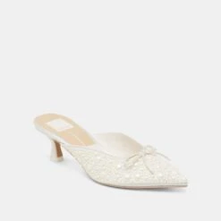 CLAYTN PEARL HEELS TRUE WHITE SATIN(Claytn Pearl Heels True White Satin) -Dolce Vita DOLCEVITA HEELS CLAYTNPEARL TRUEWHITESATIN 01