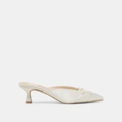 CLEO HEELS OFF WHITE SATIN(Cleo Heels Off White Satin)
