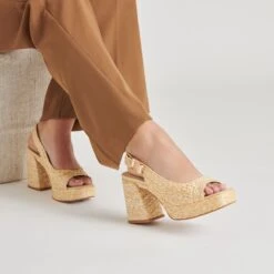FLORES HEELS NATURAL RAFFIA(Flores Heels Natural Raffia) -Dolce Vita DOLCEVITA HEELS FLORES NATURALRAFFIA ONFOOT 02