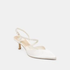 KAMRA PEARL MID HEELS TRUE WHITE SATIN(Kamra Pearl Mid Heels True White Satin) 13 KAMRA PEARL MID HEELS TRUE WHITE SATIN(Kamra Pearl Mid Heels True White Satin) -Dolce Vita DOLCEVITA HEELS KAMRAPEARLMID TRUEWHITESATIN 01