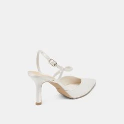 KAMRA PEARL HEELS TRUE WHITE SATIN(Kamra Pearl Heels True White Satin) -Dolce Vita DOLCEVITA HEELS KAMRAPEARL TRUEWHITESATIN 03