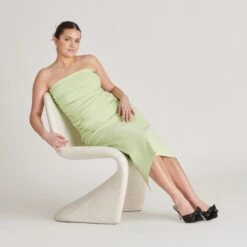 KAYLI HEELS ONYX SATIN(Kayli Heels Onyx Satin) 17 KAYLI HEELS ONYX SATIN(Kayli Heels Onyx Satin) -Dolce Vita DOLCEVITA HEELS KAYLI ONYXSATIN ONFOOT