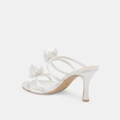 LINZY HEELS TRUE WHITE SATIN(Linzy Heels True White Satin) -Dolce Vita DOLCEVITA HEELS LINZY TRUEWHITESATIN 09