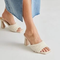 NANDY PEARL HEELS VANILLA PEARLS(Nandy Pearl Heels Vanilla Pearls) 22 NANDY PEARL HEELS VANILLA PEARLS(Nandy Pearl Heels Vanilla Pearls) -Dolce Vita DOLCEVITA HEELS NANDYPEARL VANILLAPEARLS ONFOOT