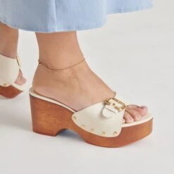 YALAH HEELS OFF WHITE LEATHER(Yalah Heels Off White Leather) 17 YALAH HEELS OFF WHITE LEATHER(Yalah Heels Off White Leather) -Dolce Vita DOLCEVITA HEELS YALAH IVORYLEATHER ONFOOT 02