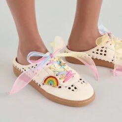 PRIDE CURLY ORGANZA LACE RAINBOW(Pride Curly Organza Lace Rainbow) -Dolce Vita DOLCEVITA PRIDECHARMS LACES STYLED 3