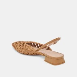 CYNDI FLATS NATURAL WOVEN(Cyndi Flats Natural Woven) -Dolce Vita DOLCEVITA SANDALS CYNDI NATURALWOVEN 09