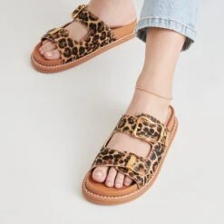 SEVANA SANDALS DK LEOPARD CALF HAIR(Sevana Sandals Dk Leopard Calf Hair) -Dolce Vita DOLCEVITA SANDALS SEVANA DKLEOPARDCALFHAIR ONFOOT 02