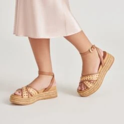 WRILEY SANDALS SADDLE WOVEN RAFFIA(Wriley Sandals Saddle Woven Raffia) 18 WRILEY SANDALS SADDLE WOVEN RAFFIA(Wriley Sandals Saddle Woven Raffia) -Dolce Vita DOLCEVITA SANDALS WRILEY SADDLEWOVENRAFFIA ONFOOT 01