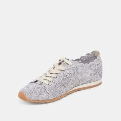 DAYANA SNEAKERS DUSTY BLUE LACE(Dayana Sneakers Dusty Blue Lace) 16 DAYANA SNEAKERS DUSTY BLUE LACE(Dayana Sneakers Dusty Blue Lace) -Dolce Vita DOLCEVITA SNEAKERS DAYANA DUSTYBLUELACE 08