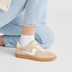 NOTICE MESH SNEAKERS SESAME WOVEN MESH(Notice Mesh Sneakers Sesame Woven Mesh) -Dolce Vita DOLCEVITA SNEAKERS NOTICEMESH SESAMEWOVENMESH ONFOOT 02 1