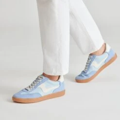NOTICE SNEAKERS BLUE SUEDE(Notice Sneakers Blue Suede) -Dolce Vita DOLCEVITA SNEAKERS NOTICE BLUESUEDE ONFOOT 01