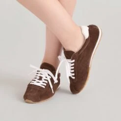 SERINA SNEAKERS DK BROWN SUEDE(Serina Sneakers Dk Brown Suede) -Dolce Vita DOLCEVITA SNEAKERS SERINA DKBROWNSUEDE ONFOOT 03